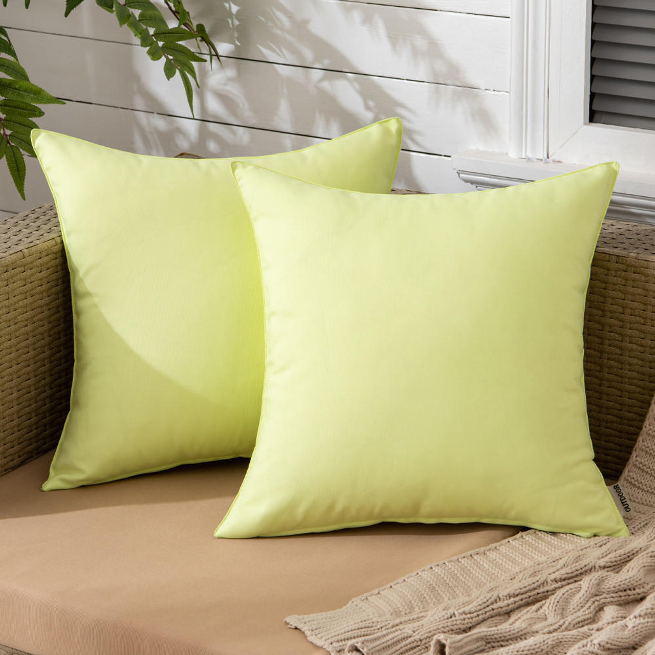 Set of 2 Outdoor Cushions with Waterproof Covers Included 45x45 cm The Towel Shop