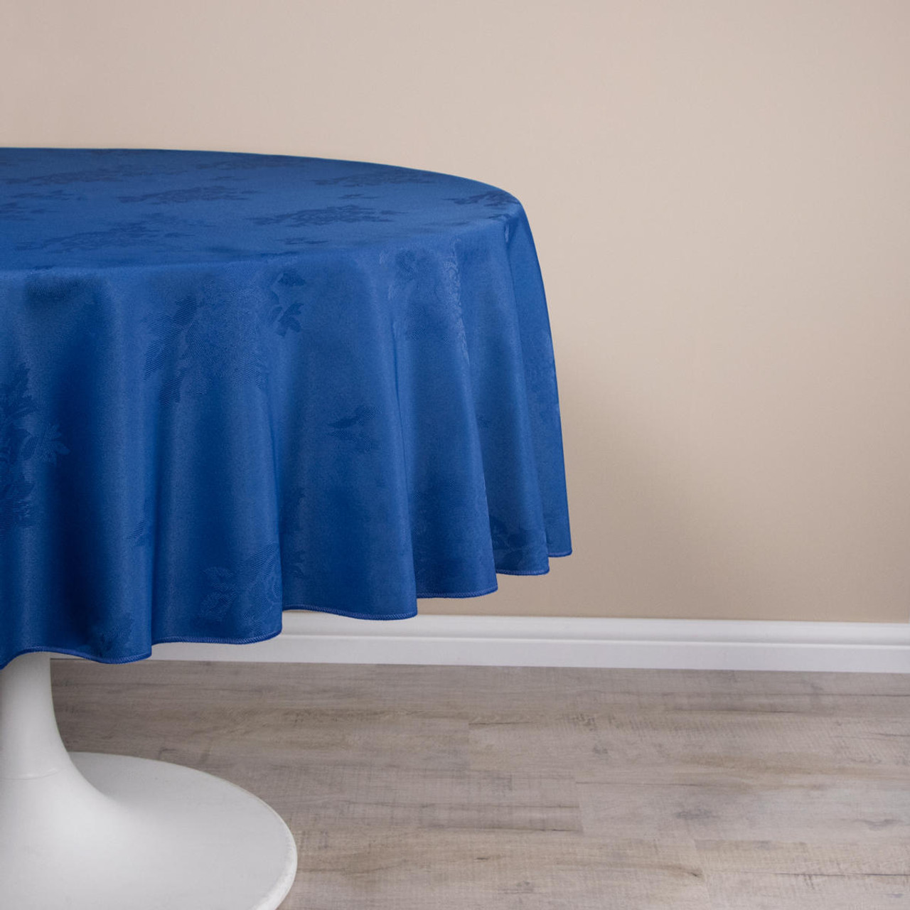 Round tablecloths for sale on sale